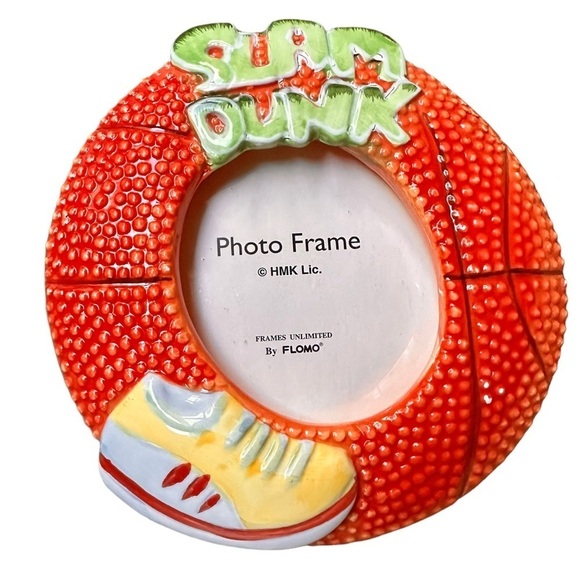 Slam Dunk circular photo frame​​ - Picture 1 of 2